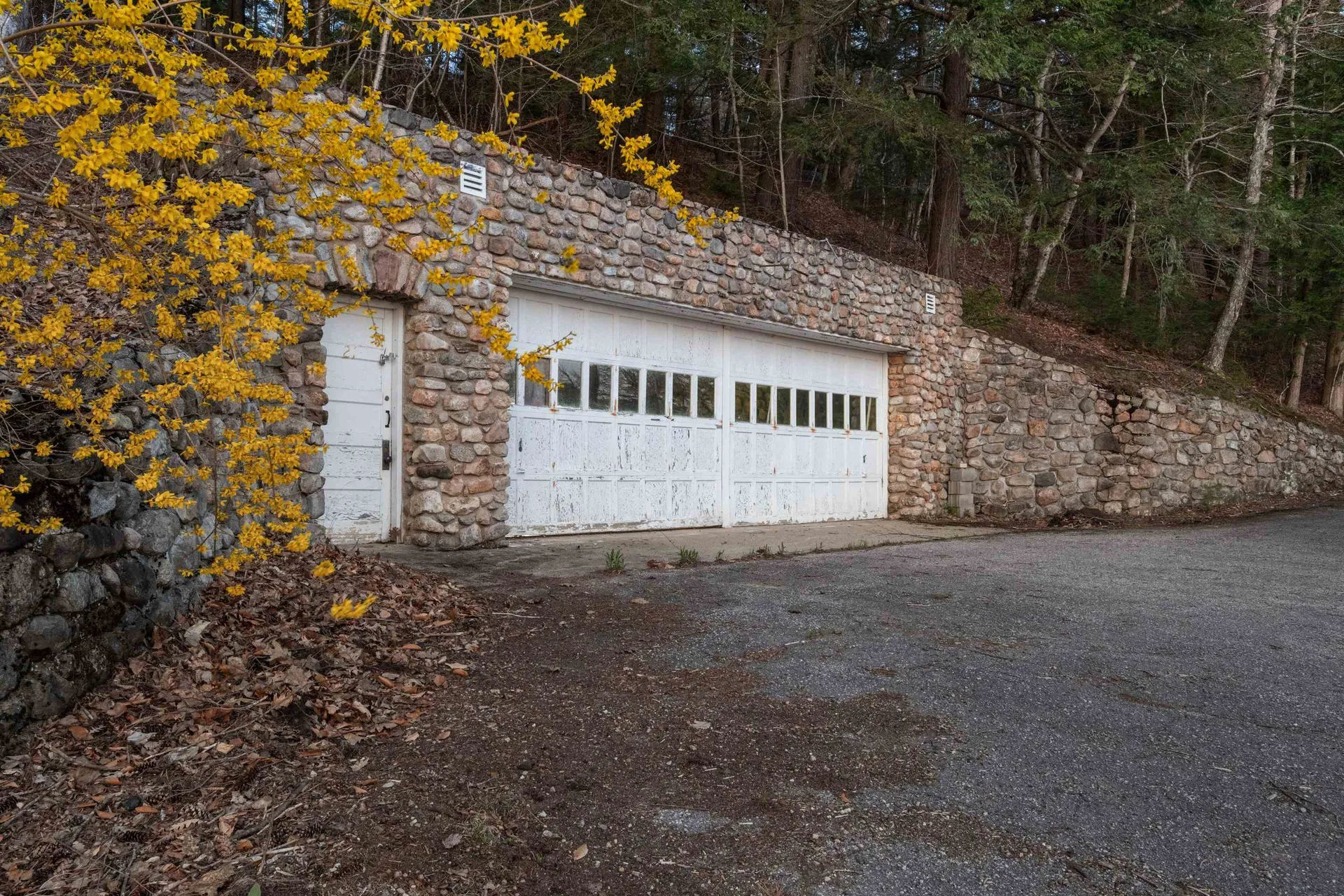 21 Silver Cascade Way Alton NH 03810