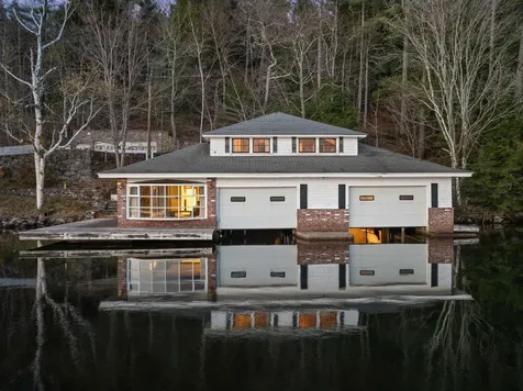 21 Silver Cascade Way Alton NH 03810