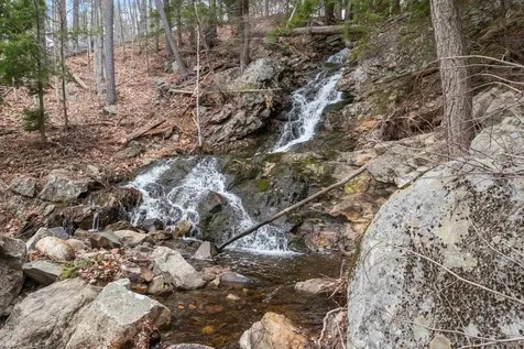 21 Silver Cascade Way Alton NH 03810