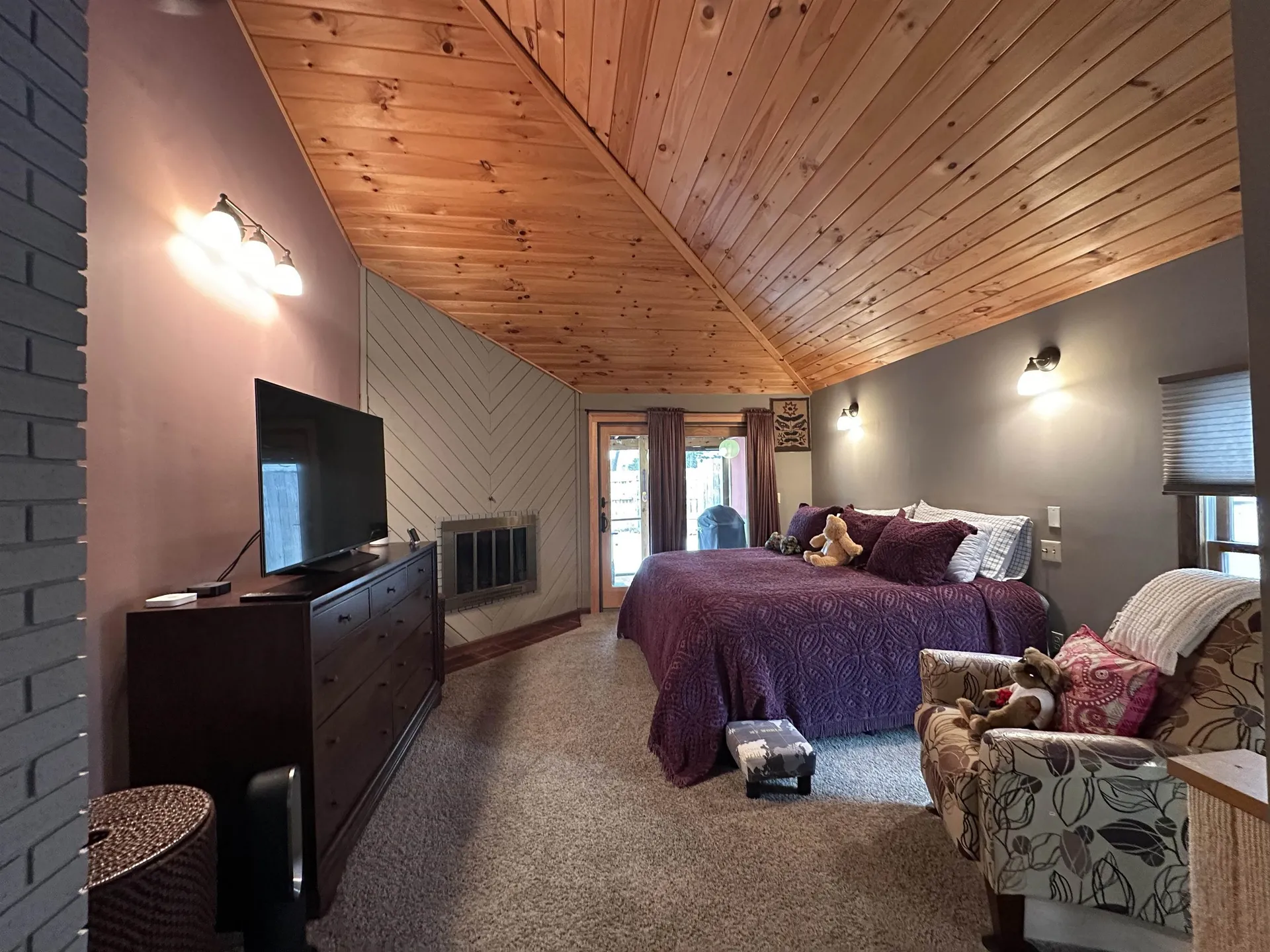 2 Hillcrest Road Essex Junction VT 05452