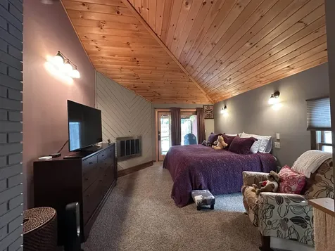 2 Hillcrest Road Essex Junction VT 05452