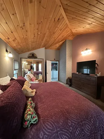 2 Hillcrest Road Essex Junction VT 05452