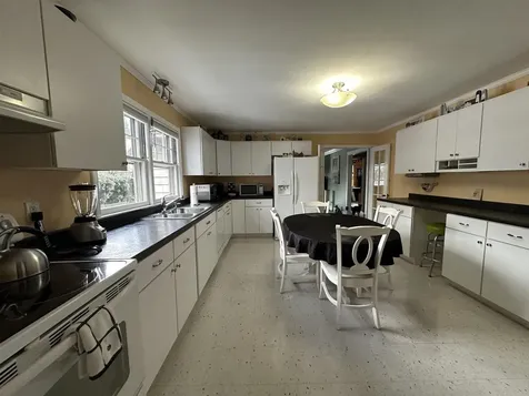 2 Hillcrest Road Essex Junction VT 05452