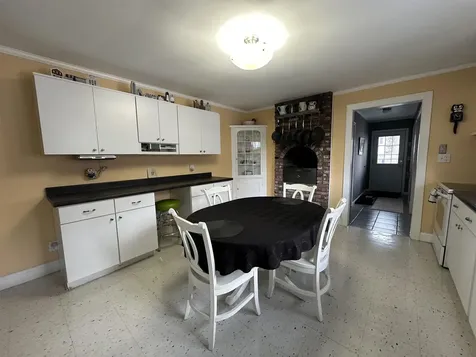 2 Hillcrest Road Essex Junction VT 05452