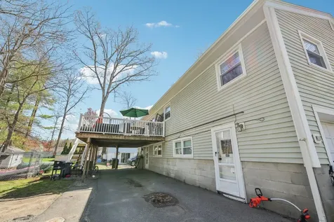 8 Brian Avenue Salem NH 03079