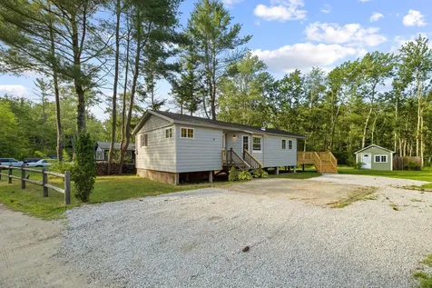 7 Ferndale Road Raymond NH 03246