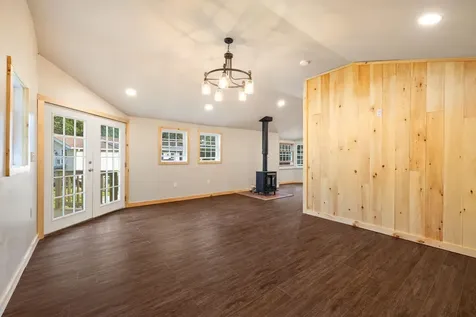 7 Ferndale Road Raymond NH 03246