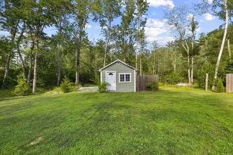 7 Ferndale Road Raymond NH 03246