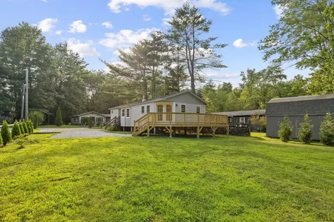 7 Ferndale Road Raymond NH 03246