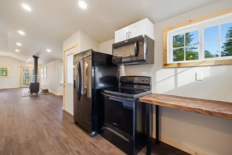 7 Ferndale Road Raymond NH 03246