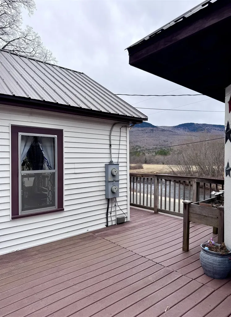 238 Northside Road Stark NH 03582