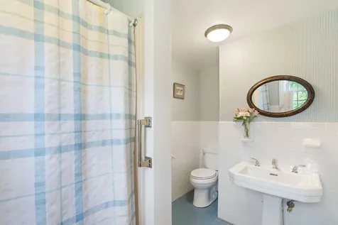 19 Grimes Hill Road Newfane VT 05345