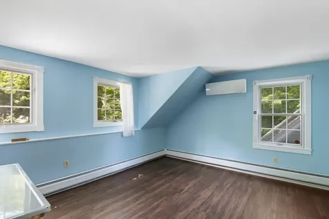 19 Grimes Hill Road Newfane VT 05345