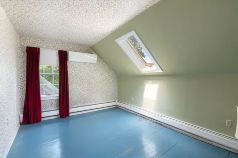 19 Grimes Hill Road Newfane VT 05345