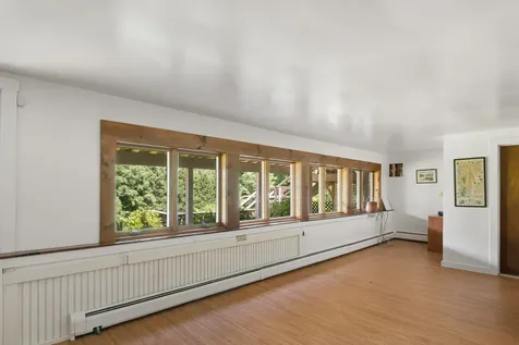 19 Grimes Hill Road Newfane VT 05345