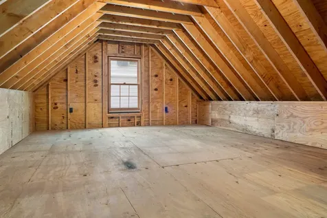 19 Grimes Hill Road Newfane VT 05345