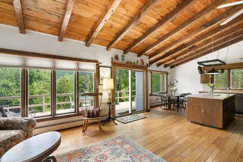 19 Grimes Hill Road Newfane VT 05345