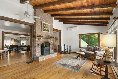 19 Grimes Hill Road Newfane VT 05345