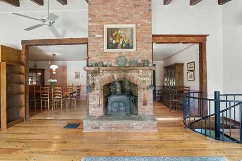 19 Grimes Hill Road Newfane VT 05345