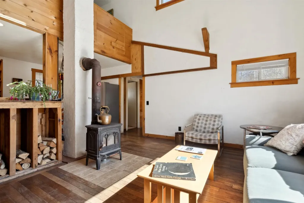 571 New Boston Road Norwich VT 05055