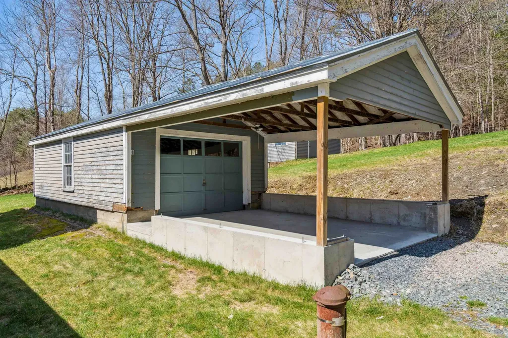 571 New Boston Road Norwich VT 05055