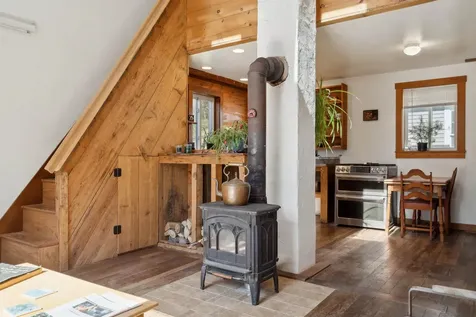 571 New Boston Road Norwich VT 05055