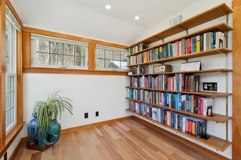 571 New Boston Road Norwich VT 05055