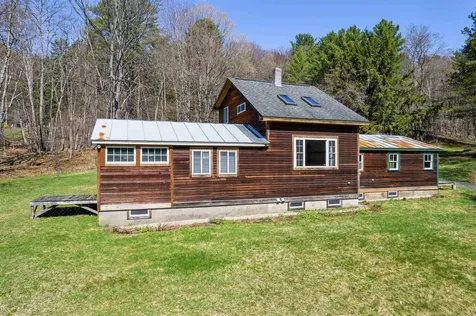 571 New Boston Road Norwich VT 05055