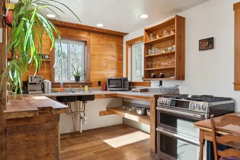 571 New Boston Road Norwich VT 05055