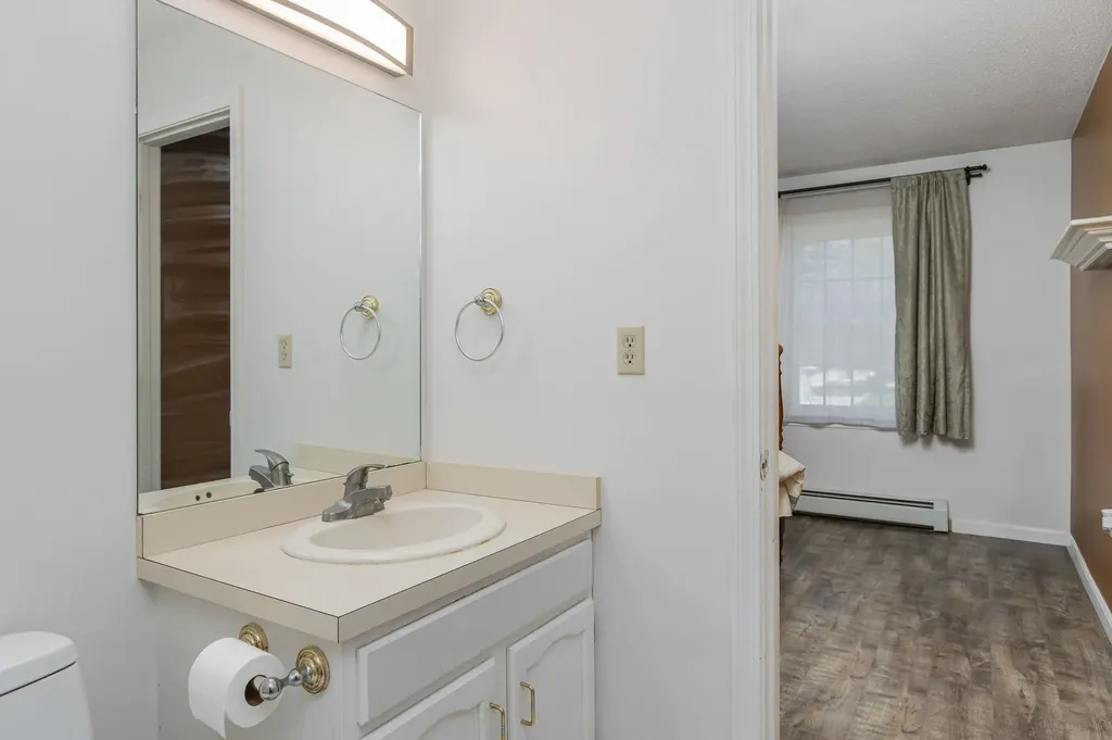 50 Brookside Drive Exeter NH 03833