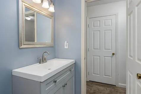 50 Brookside Drive Exeter NH 03833