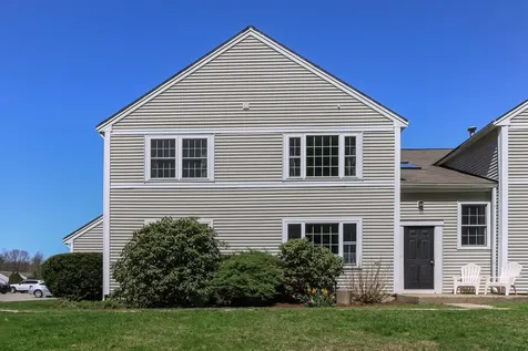 50 Brookside Drive Exeter NH 03833