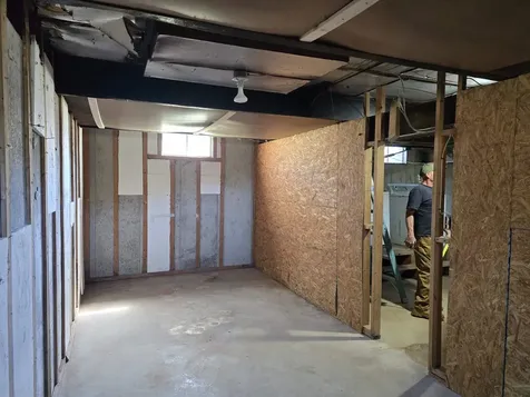 381 Depot Street Rumney NH 03266