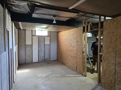 381 Depot Street Rumney NH 03266