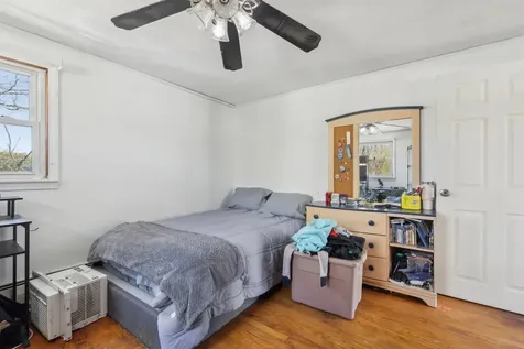 8 Brian Avenue Salem NH 03079
