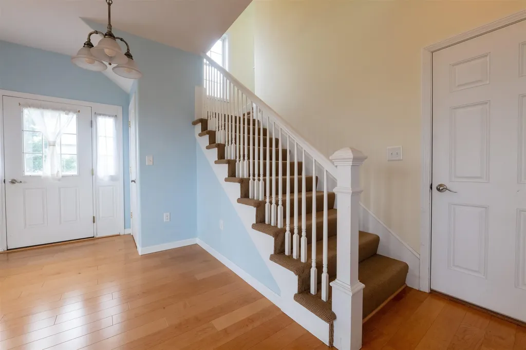 35 Glade Path Hampton NH 03842
