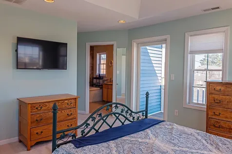 35 Glade Path Hampton NH 03842