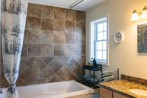 35 Glade Path Hampton NH 03842