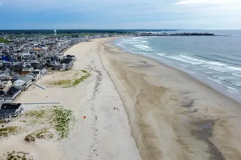 35 Glade Path Hampton NH 03842