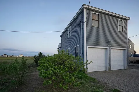 35 Glade Path Hampton NH 03842