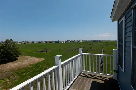 35 Glade Path Hampton NH 03842