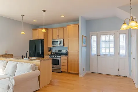 35 Glade Path Hampton NH 03842