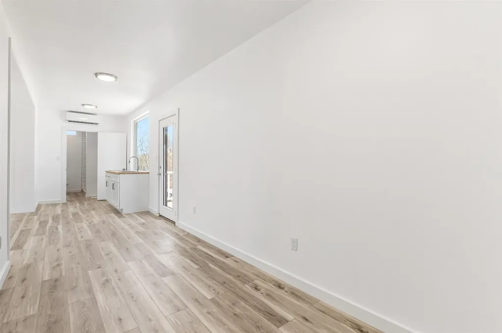 15 Highland Avenue Claremont NH 03743