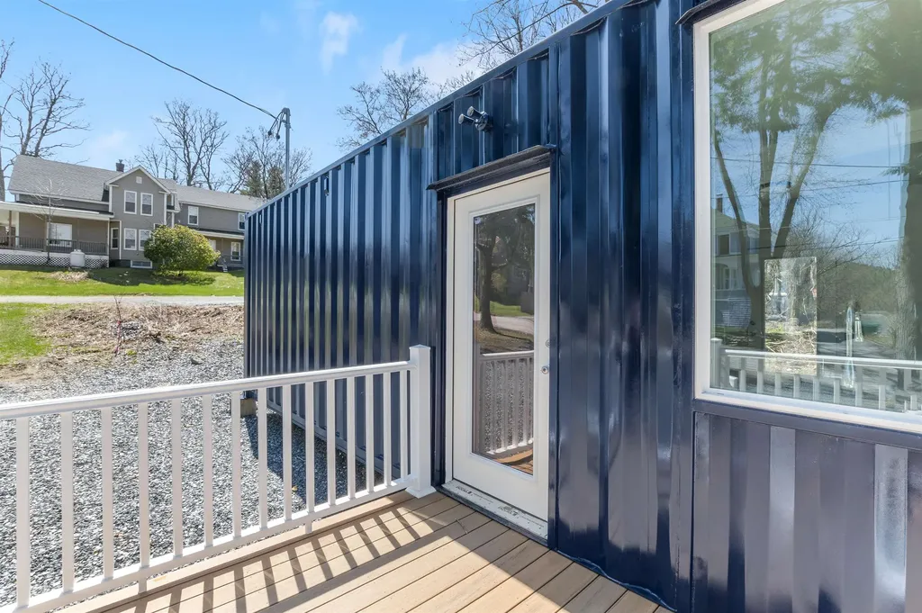 15 Highland Avenue Claremont NH 03743