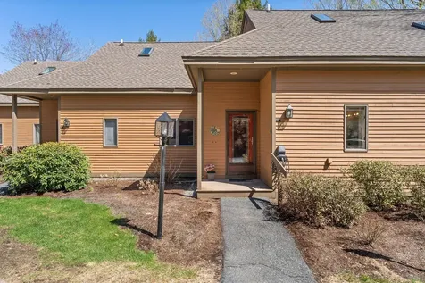 1140 Murphy's Road Hartford VT 05059