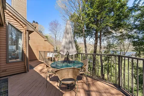 1140 Murphy's Road Hartford VT 05059