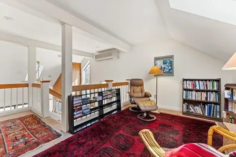 1140 Murphy's Road Hartford VT 05059