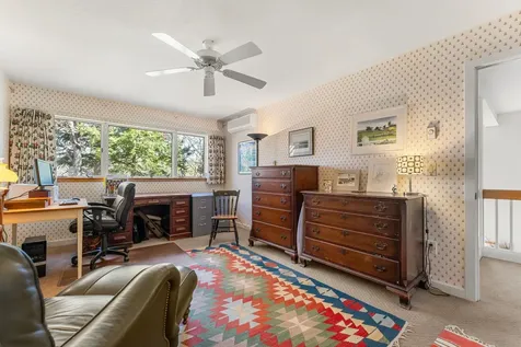 1140 Murphy's Road Hartford VT 05059