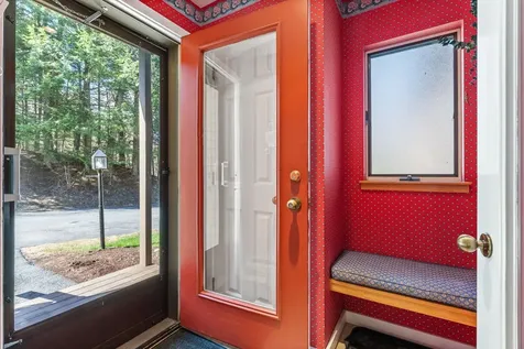 1140 Murphy's Road Hartford VT 05059