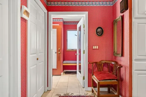 1140 Murphy's Road Hartford VT 05059